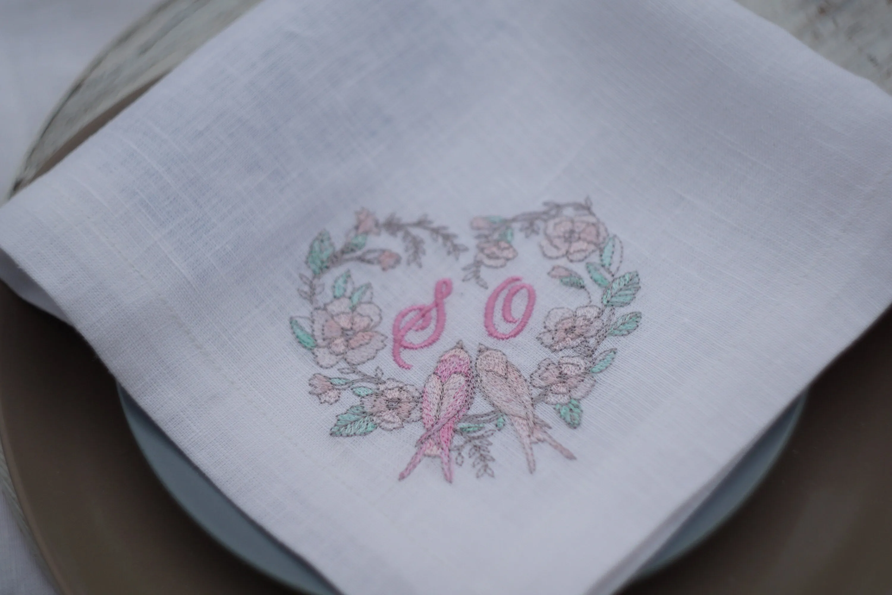 #014 | Wedding styling with birds and flowers | Personalized | Linen napkins