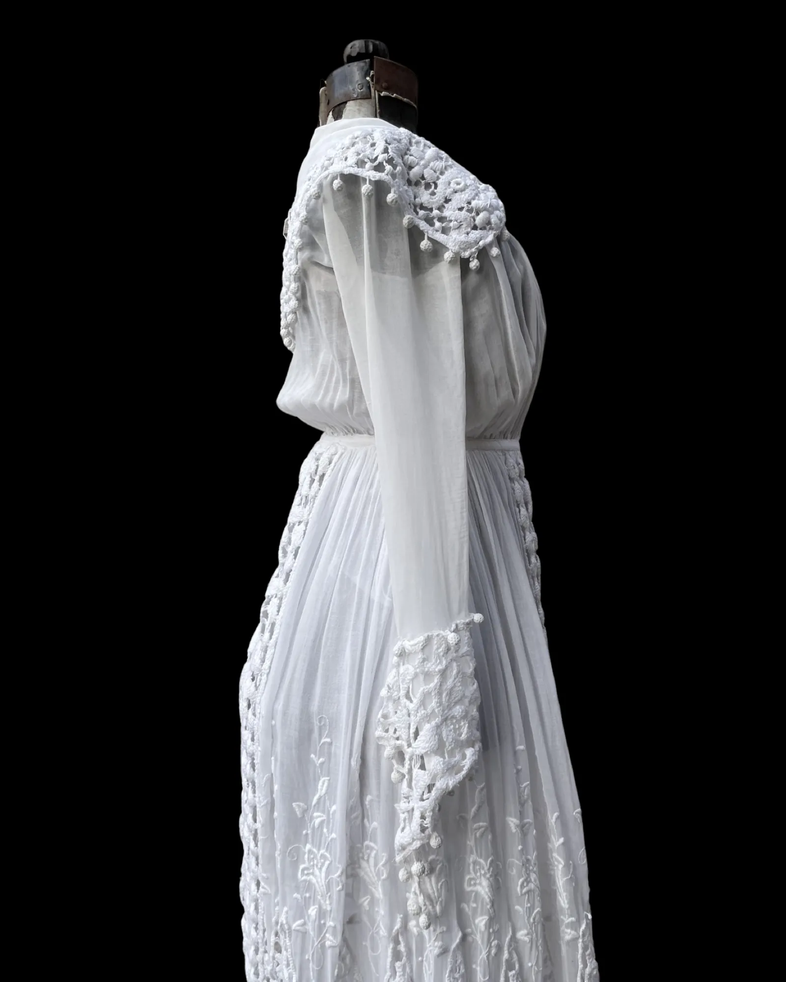 1910s Embroidered Crochet Lace Sailor Collar Cotton Lawn Dress