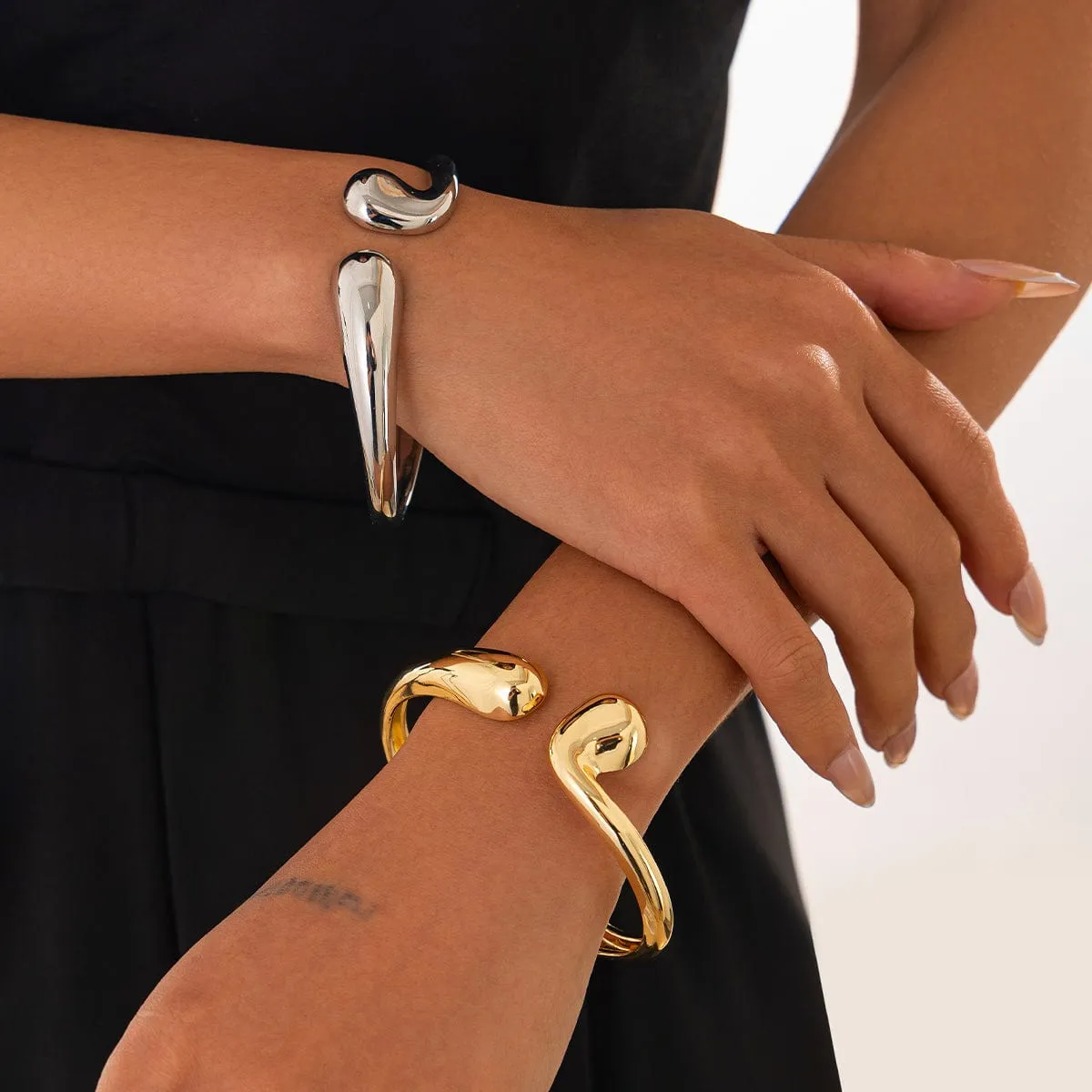 Abstract Gold Silver Tone Asymmetric Waterdrop Bangle Bracelet