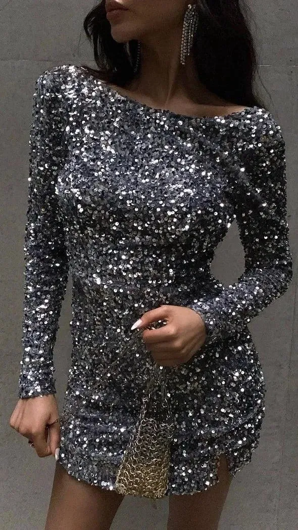 Backless sequined dress