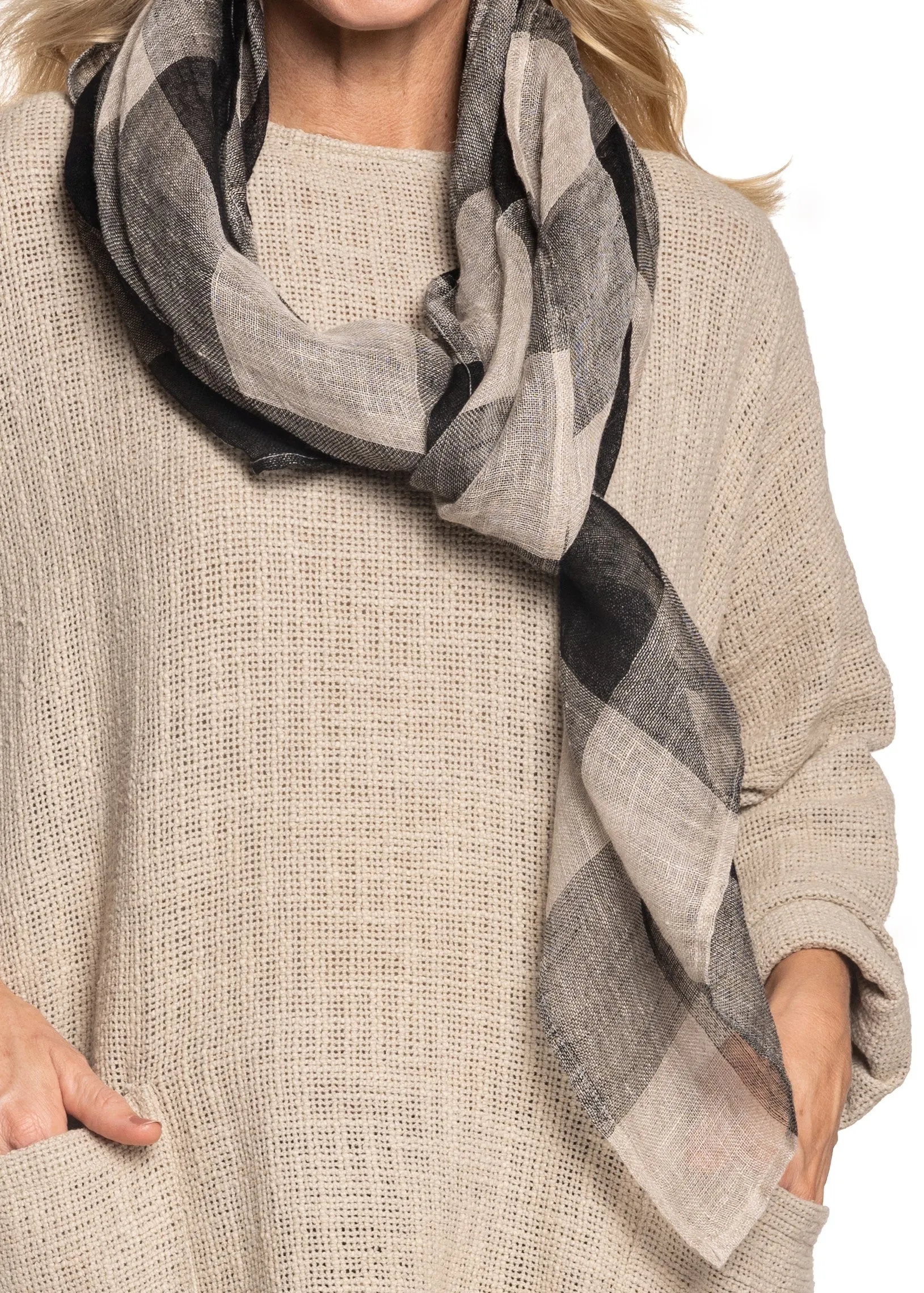 Eloisa Scarf in Onyx Check