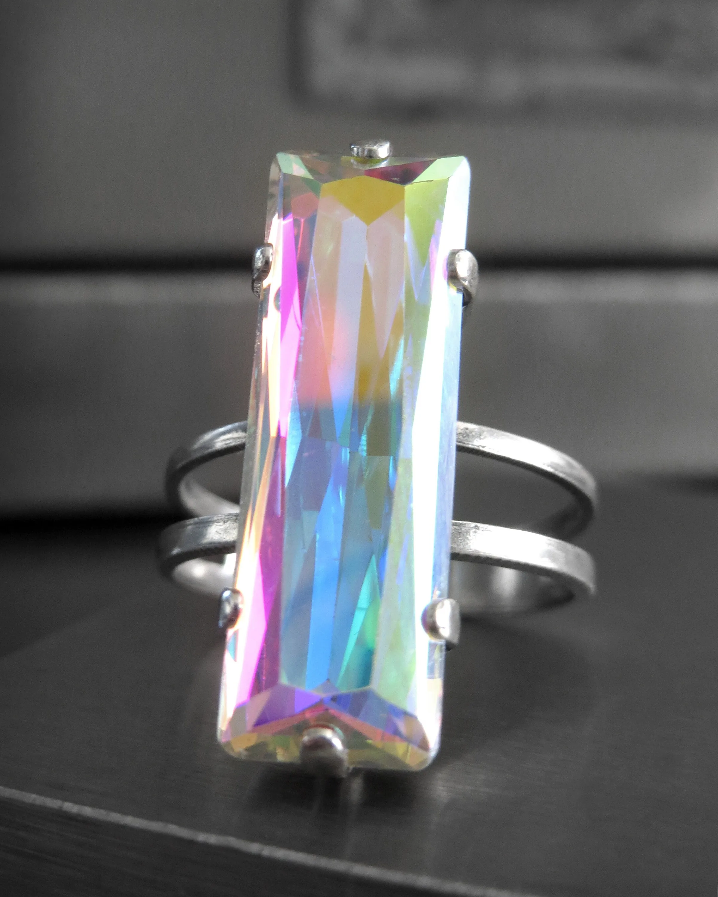 HEAVEN - Baguette Ring w Mystical Multicolor Crystal AB