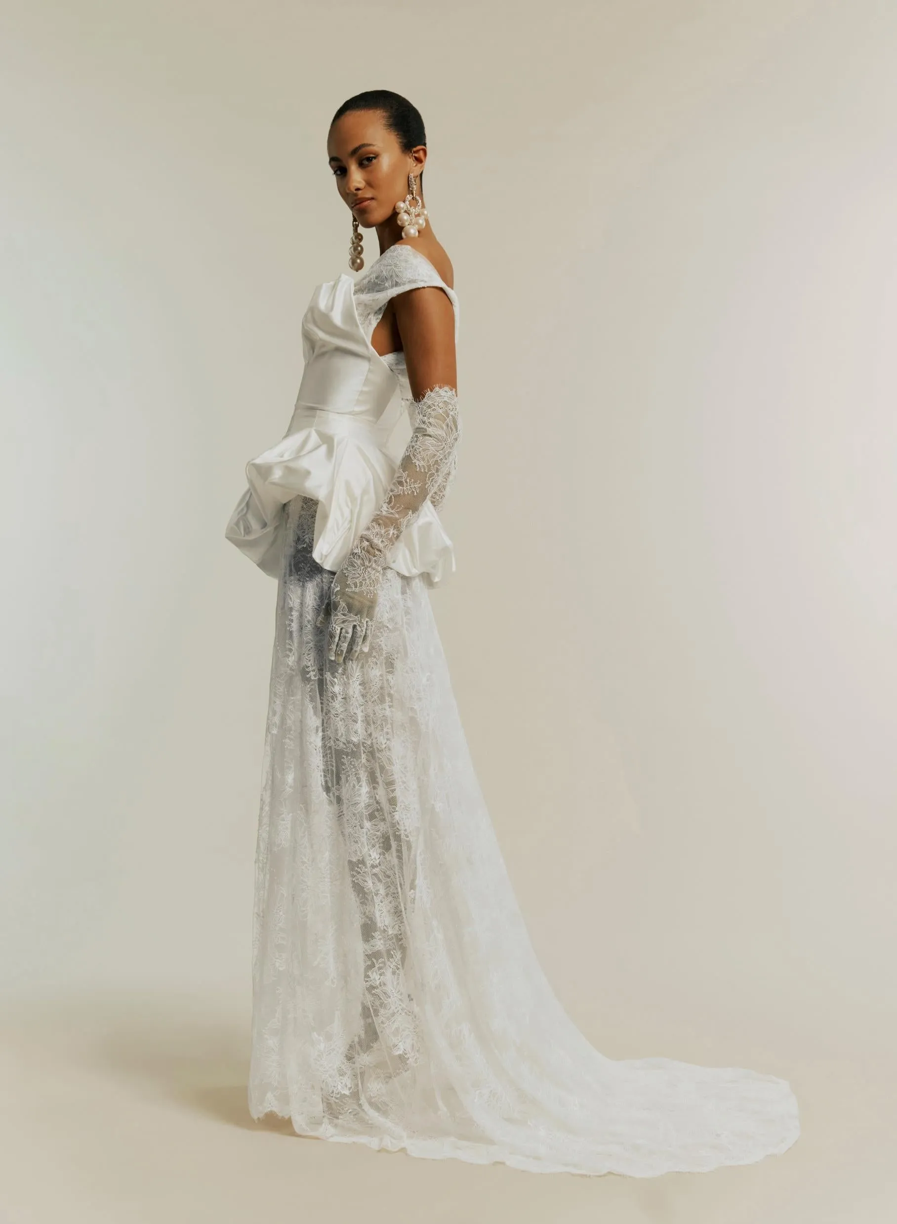 Lace Minerva