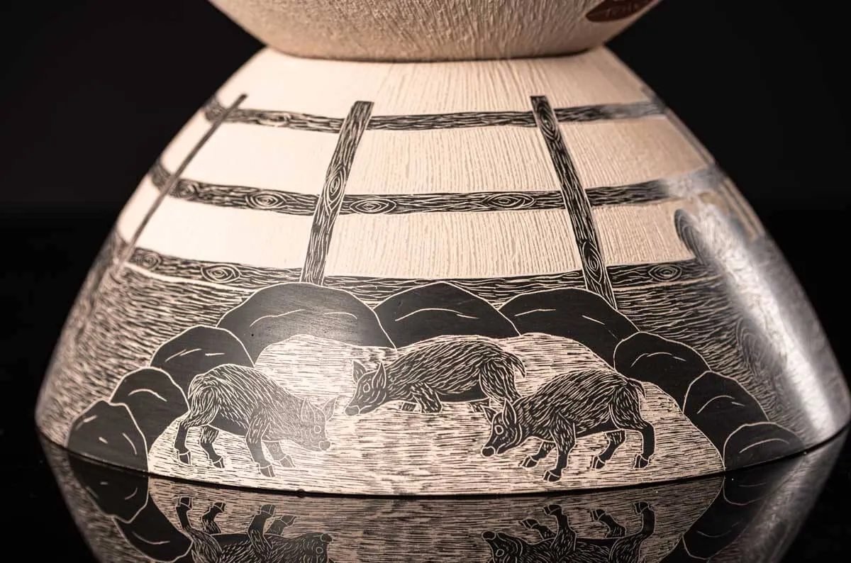 Masterpiece! Mata Ortiz Conic pot with Desert Creatures
