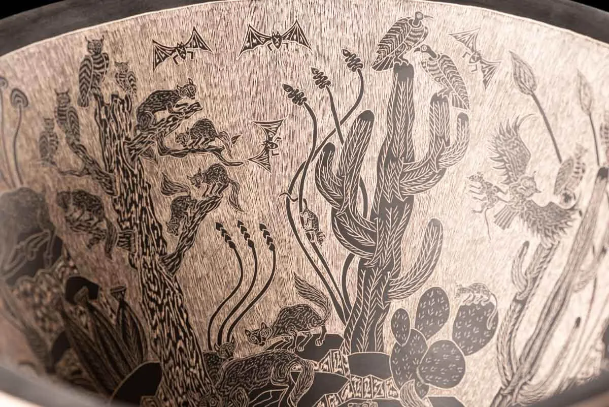 Masterpiece! Mata Ortiz Conic pot with Desert Creatures