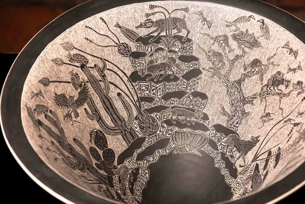Masterpiece! Mata Ortiz Conic pot with Desert Creatures