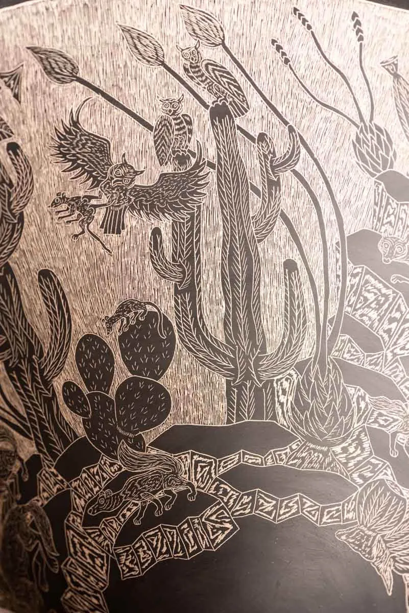 Masterpiece! Mata Ortiz Conic pot with Desert Creatures