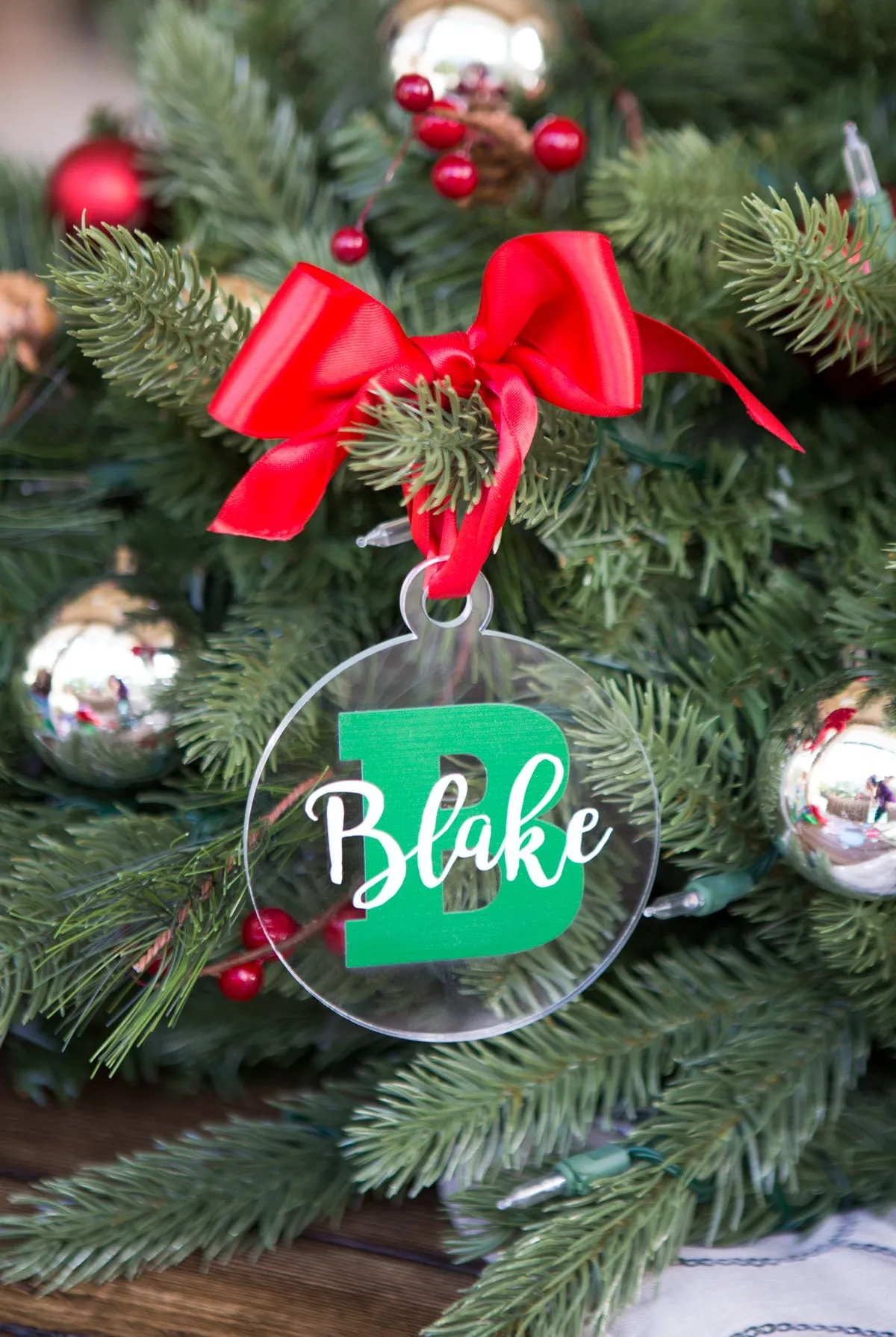 Ornament Personalized Name and Letter