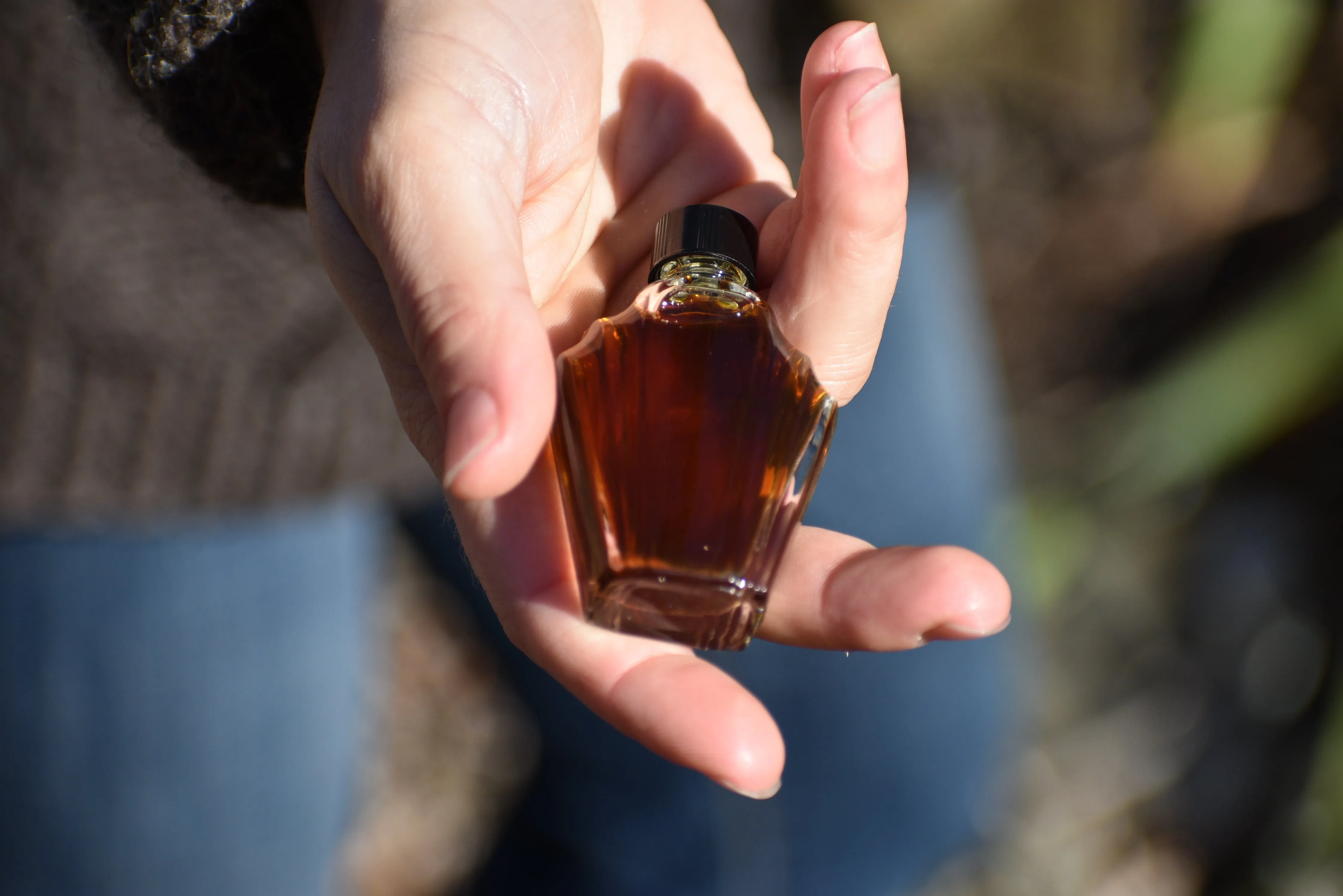 PRECIPICE [Perfection on the Precipice of Decay] Botanical Perfume