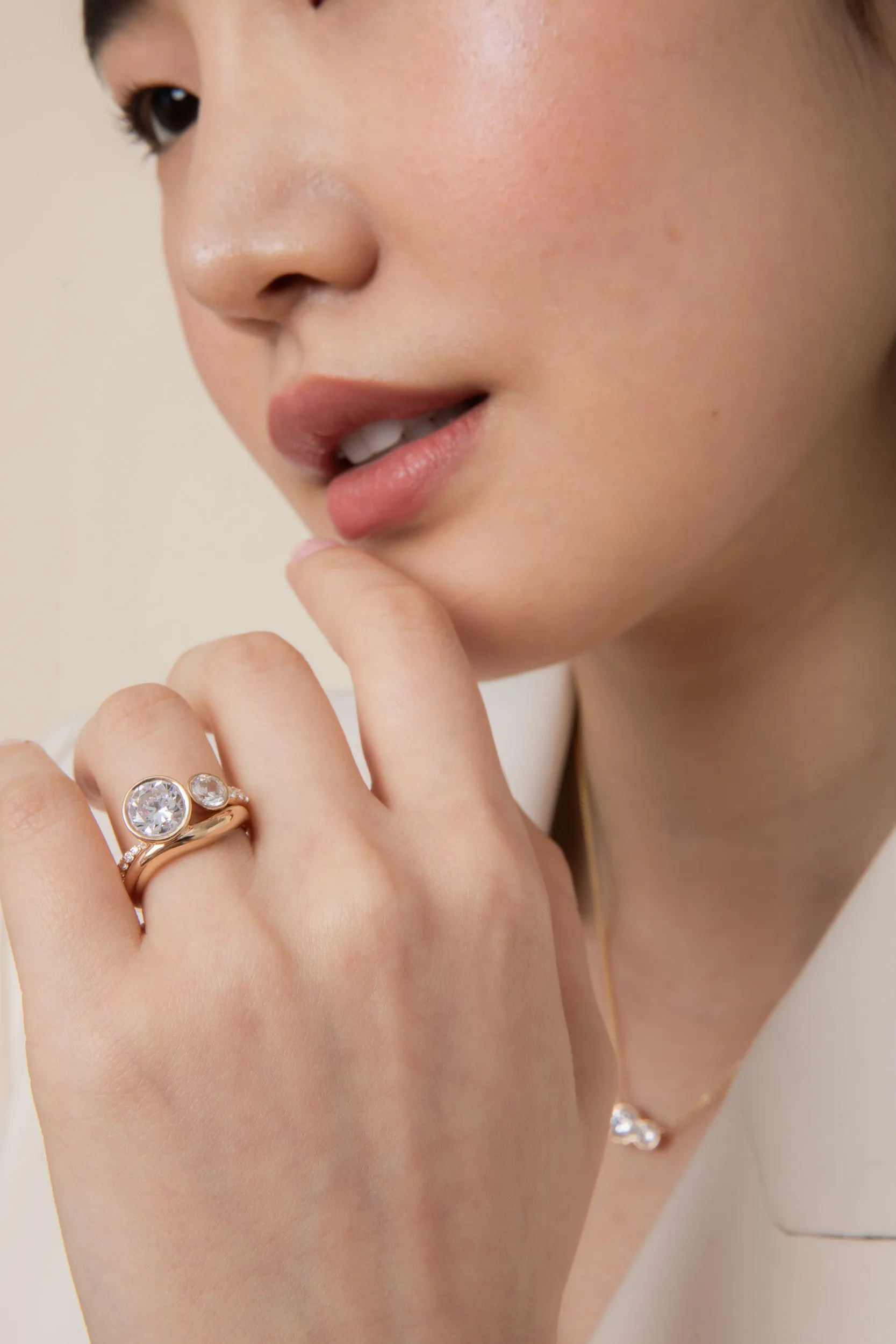 Solo Round Engagement Ring
