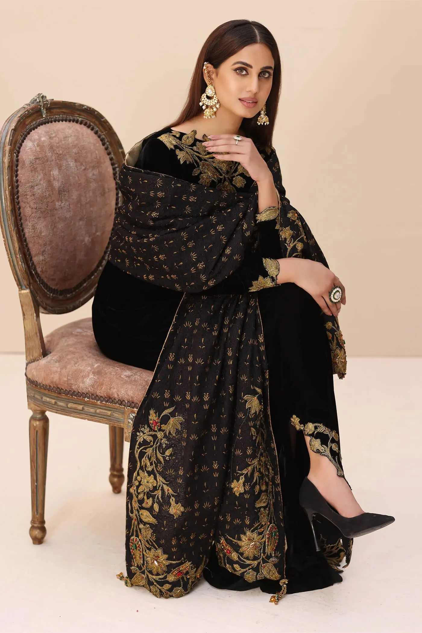 Traditional Black Embroidered Pakistani Salwar Kameez Dupatta Suit